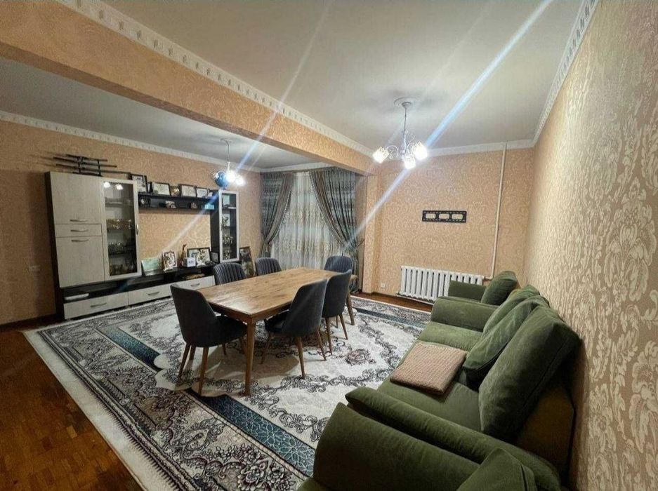 Продаётся 5-ти комнатная Карасу-1