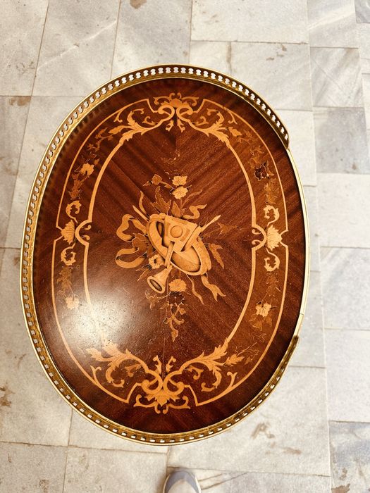 Френска антикварна масичка в стил Луи XVI (1890-1910)