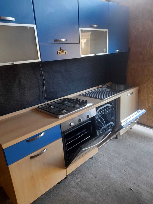 Vand mobilă de bucătărie