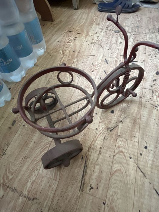 подставка для цветов из металла ручная работа