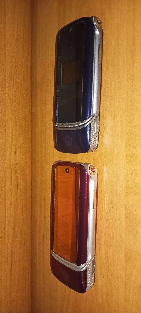 Motorola Razr albastru & visiniu