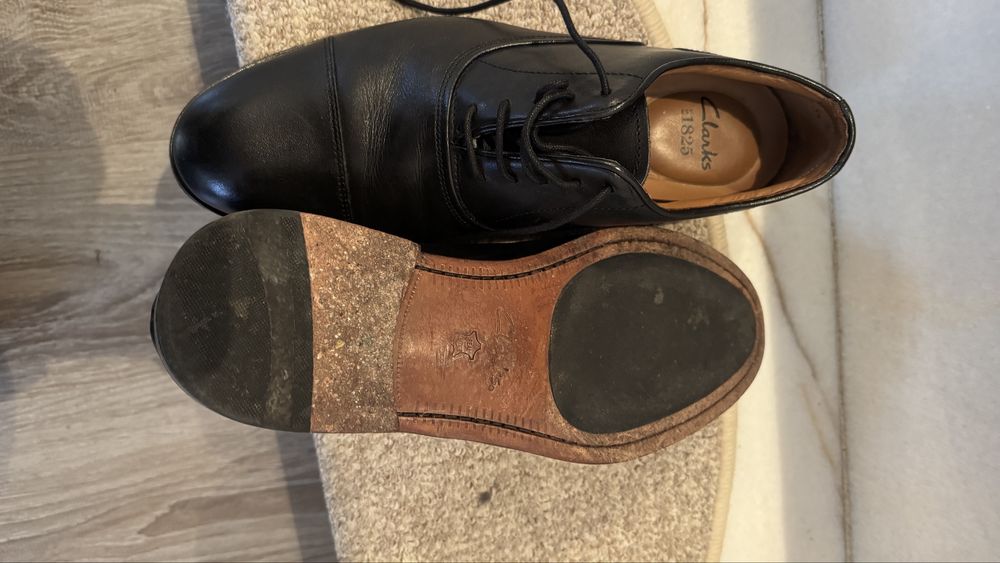 Pantofi piele Clarks 42.5
