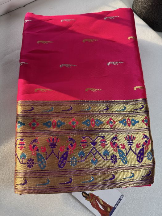 Индийский сари  на продажу . Украшения