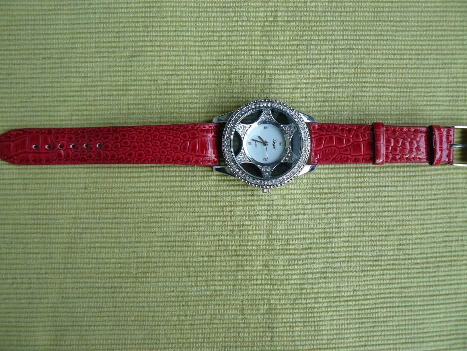 Ceas DAMA "ANGEL" cu mecanism quartz curea din piele eco