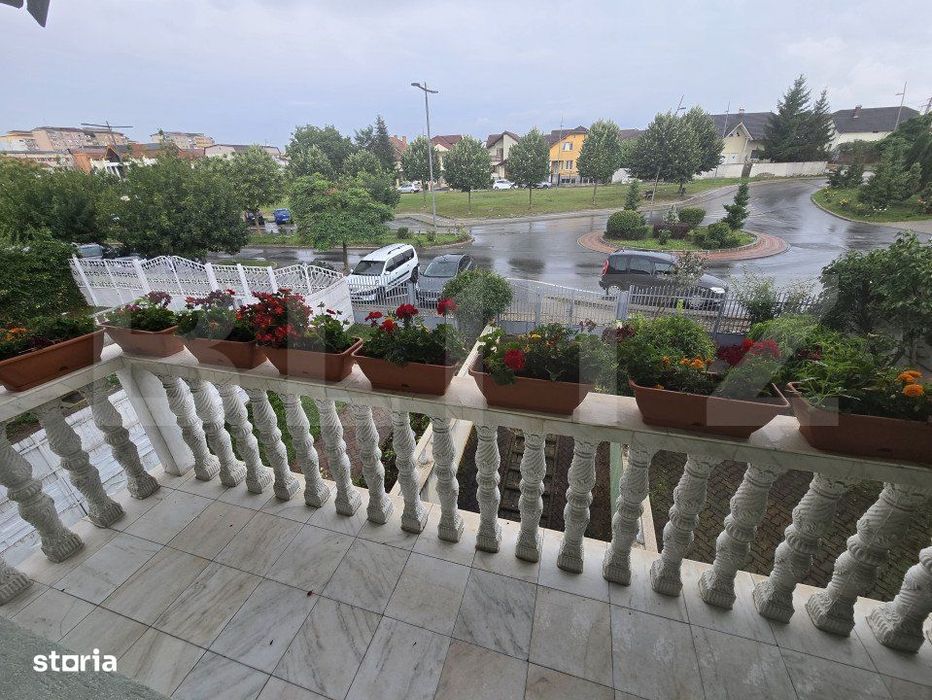 Casa Spatioasa 285 mp, 9 camere, 750 mp curte zona Schit - Cetate