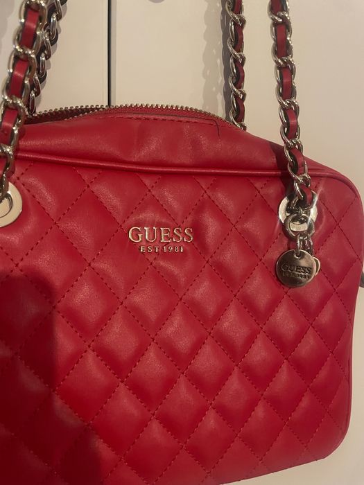 Vând geanta Guess umăr incapatoare