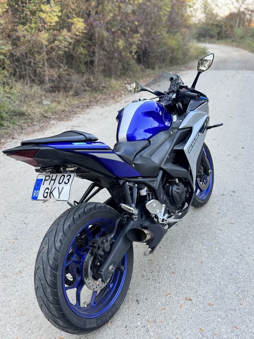 Yamaha yzf r3 2016