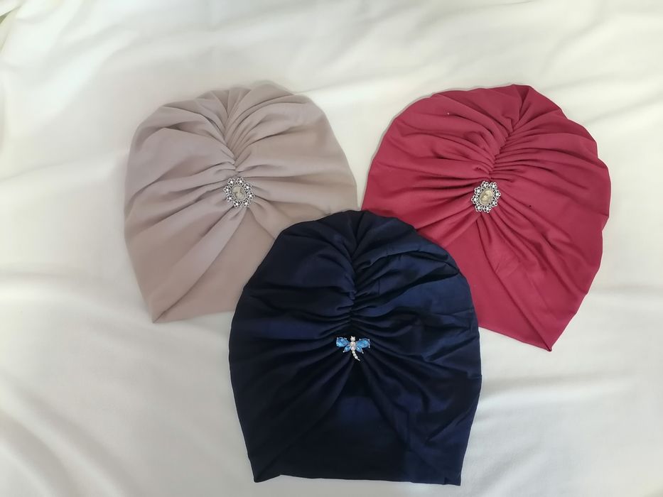 Turbane fetite si adulti