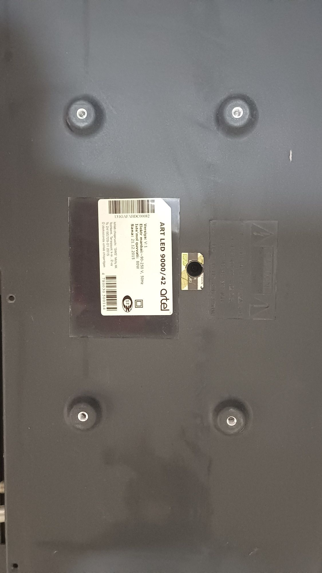 Artel televizor 42. Smart emas.