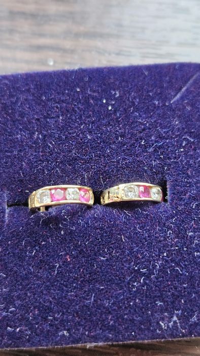 Cercei bebelus din aur