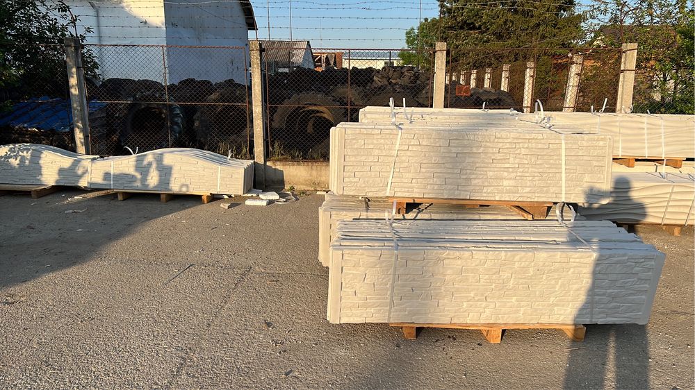 Gard beton placa si stalp