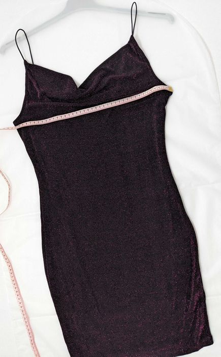 Rochie nouă H&M Divided, mărime S/M, neagră cu fir metalic