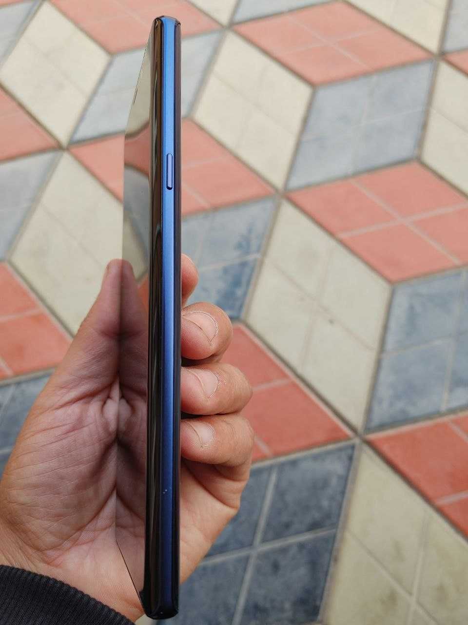 Samsung Galaxy Note 9 512|8GB Sotiladi