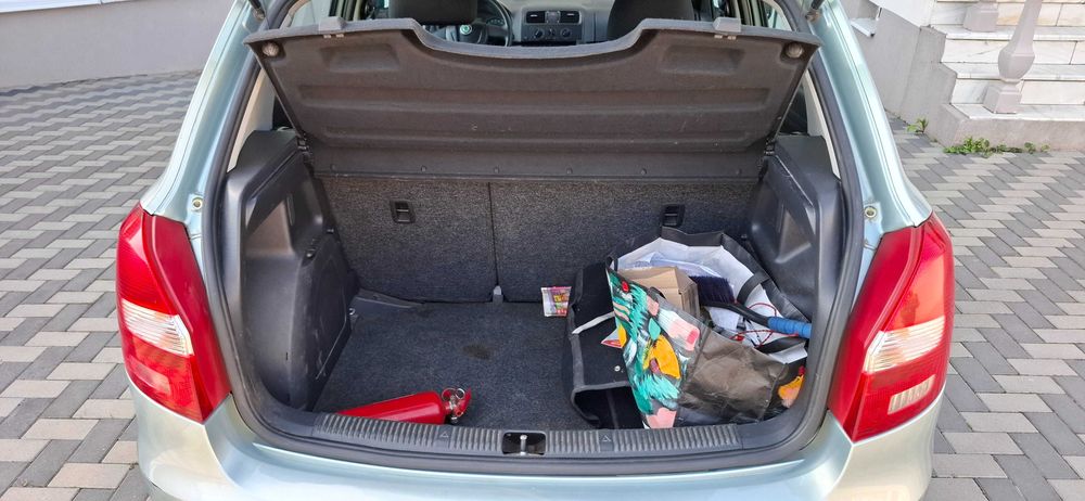 Vand Skoda Fabia 2, benzina, an 2011 246k km