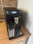 Aparat cafea Philips cu macinare si spuma de lapte