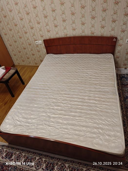 кроват двуспальный150х190