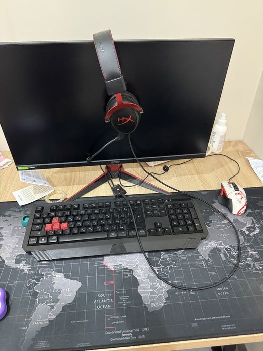 Игровой комлект монитор, мышка, клавиатура,