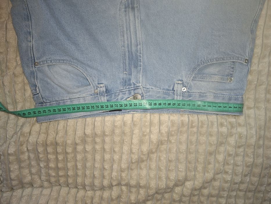 Vând blugi noi lefties, purtați 1 singură dată