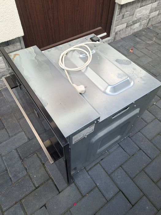 Vând cuptor electric Hansa