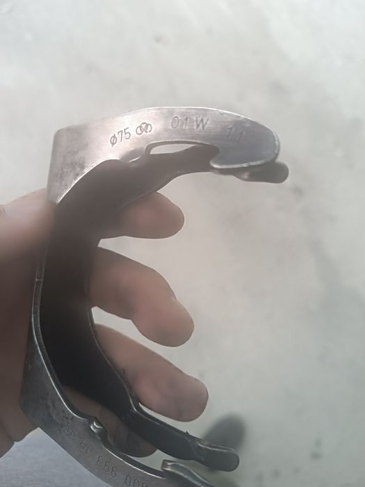 Скоба за мерцедес