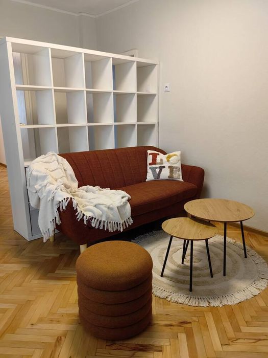 Дава се под наем Двустаен апартамент в Пловдив, Кършияка - 70 кв.м за 408 € - Снимка #1