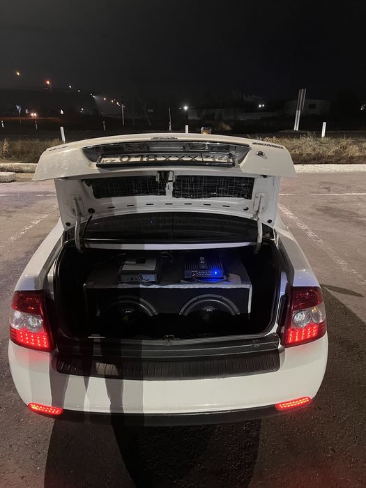 сабвуфер , играет отлично