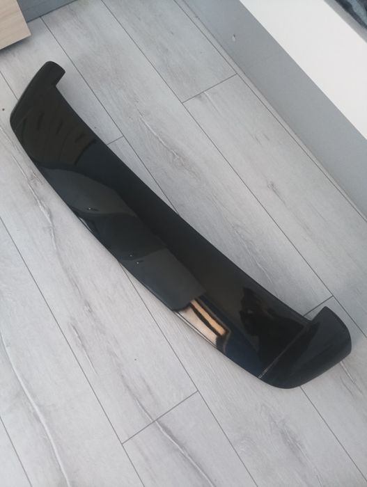 Споилер за голф 4 нов