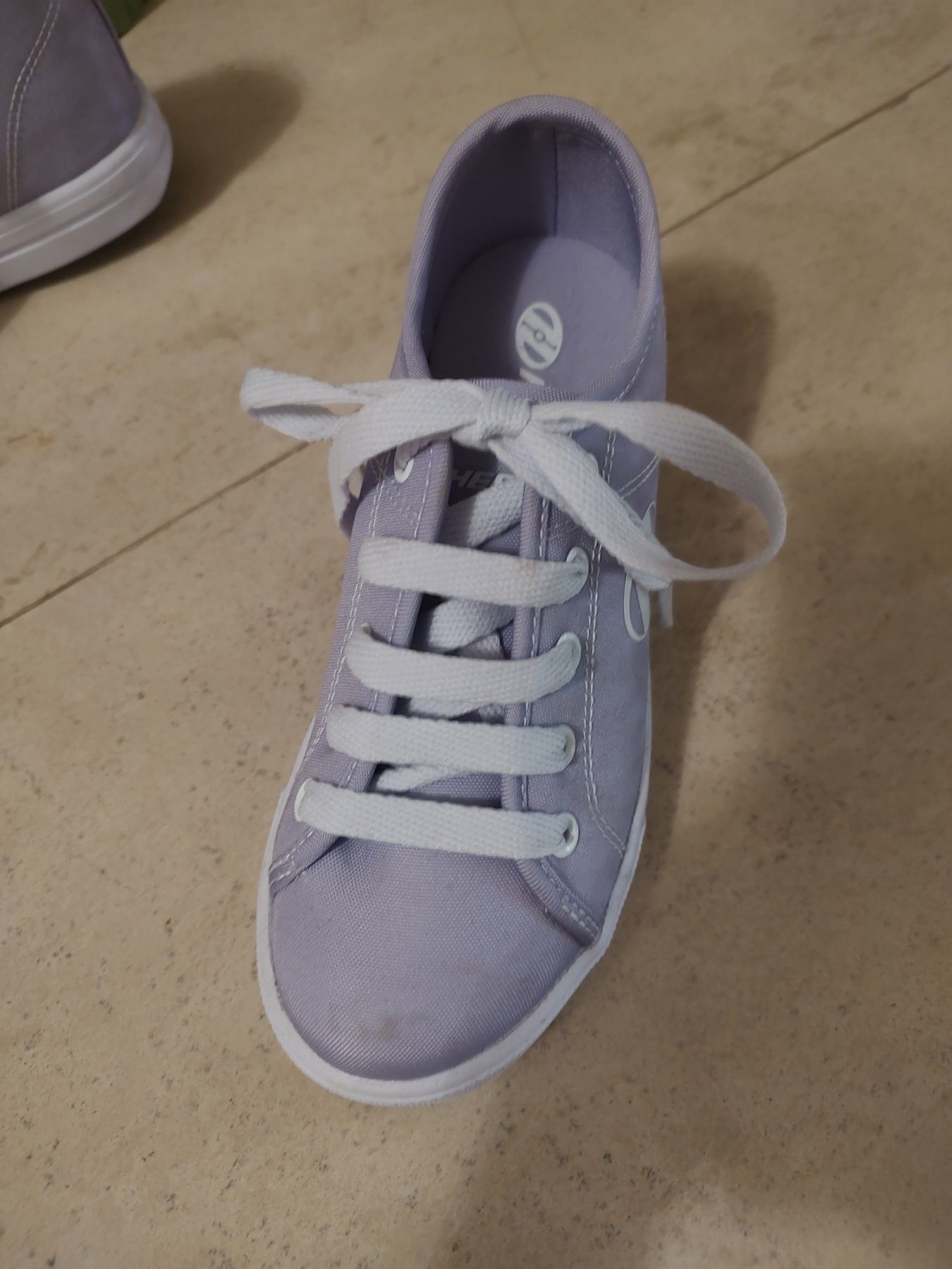 Heelys Fresh Lovender. Оригинални маратонки с колелца .