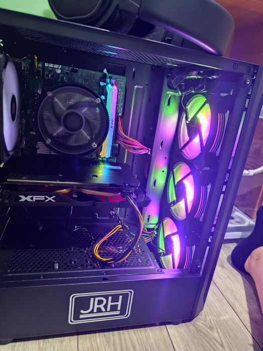 Vând PC gaming nou!