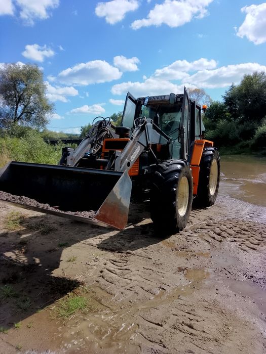 Renault 113.14 cu incarcator frontal