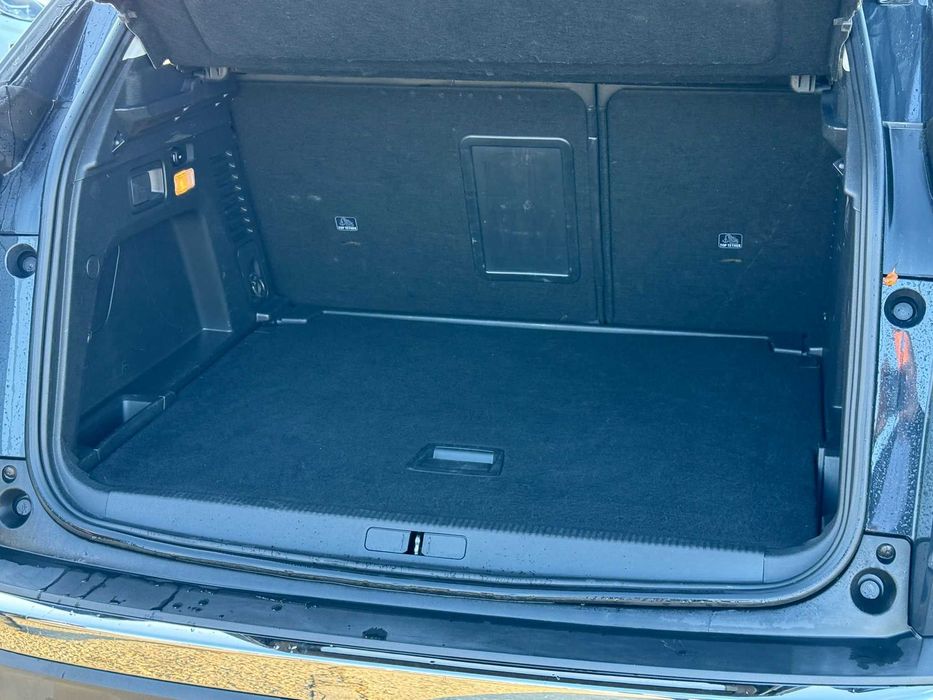 Inchirieri BUCURESTI  Peugeot 3008 SUV automat