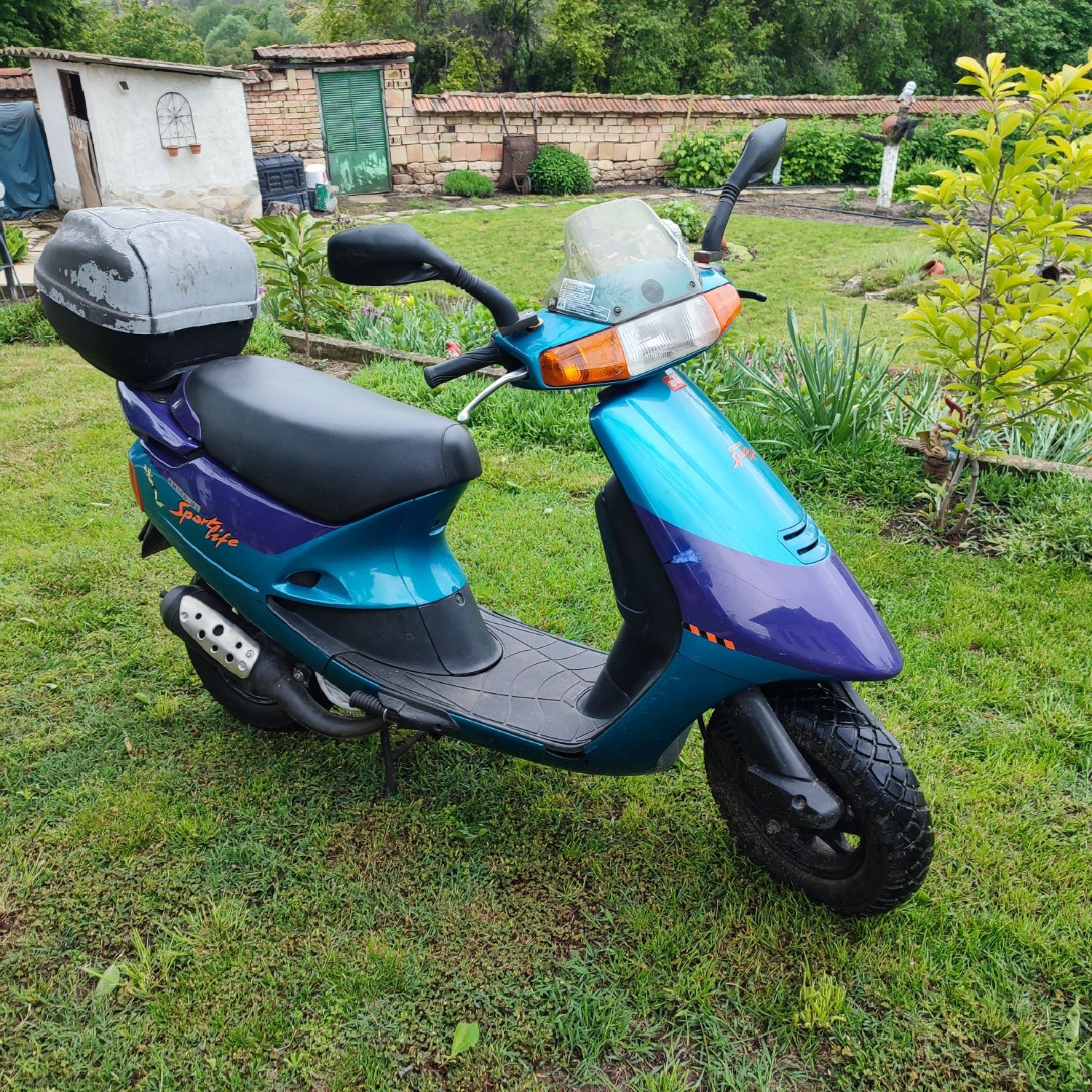 Скутер Aprilia Amico 50 GL с кит 75 кубика