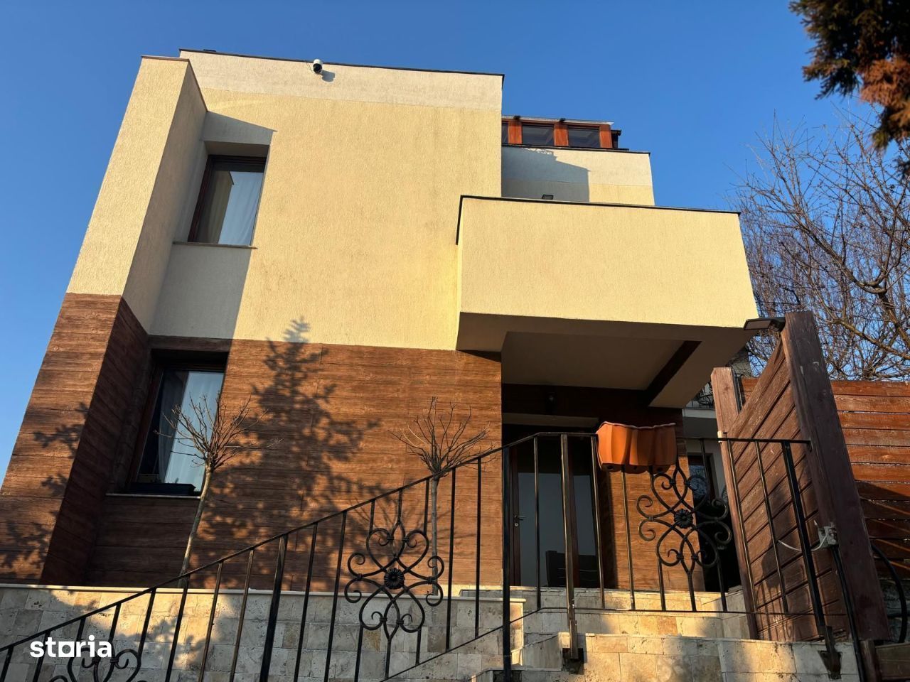 Casa cu 4 camere in zona Pacurari - Intrare Gradina Botanica