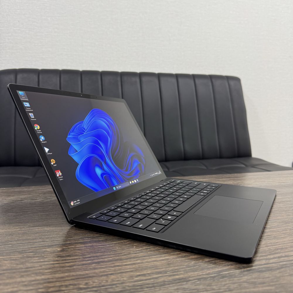 Американский Сенсорный 2К Surface i7 10gen 16/256gb для дома и офиса!