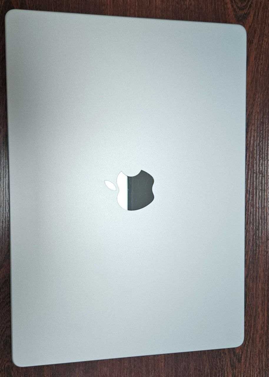 Macbook Pro M1 Pro 16/512 GB ideal