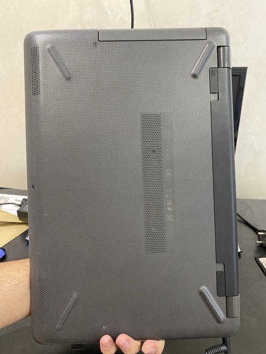 ноутбук - HP Laptop (Windows 8.1, Core i3, 4GB RAM)