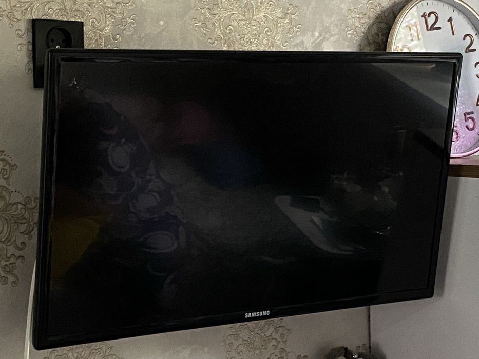 Телевизор samsung 32 дюйма HDMI 1,2