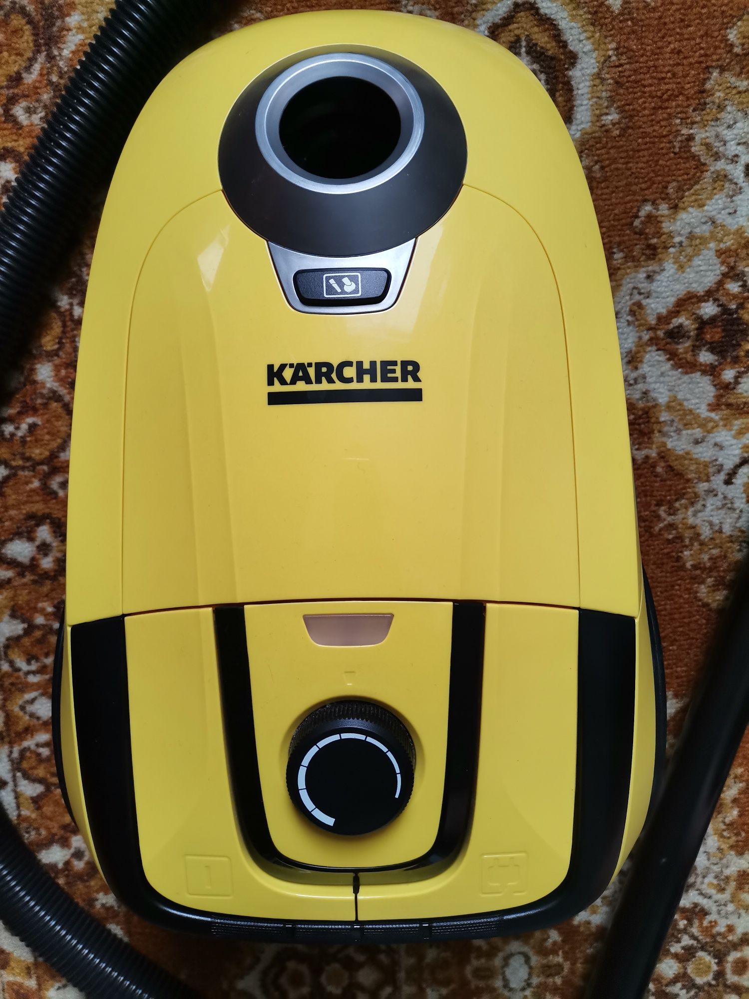 Прахосмукачка с торбичка Karcher VC 2