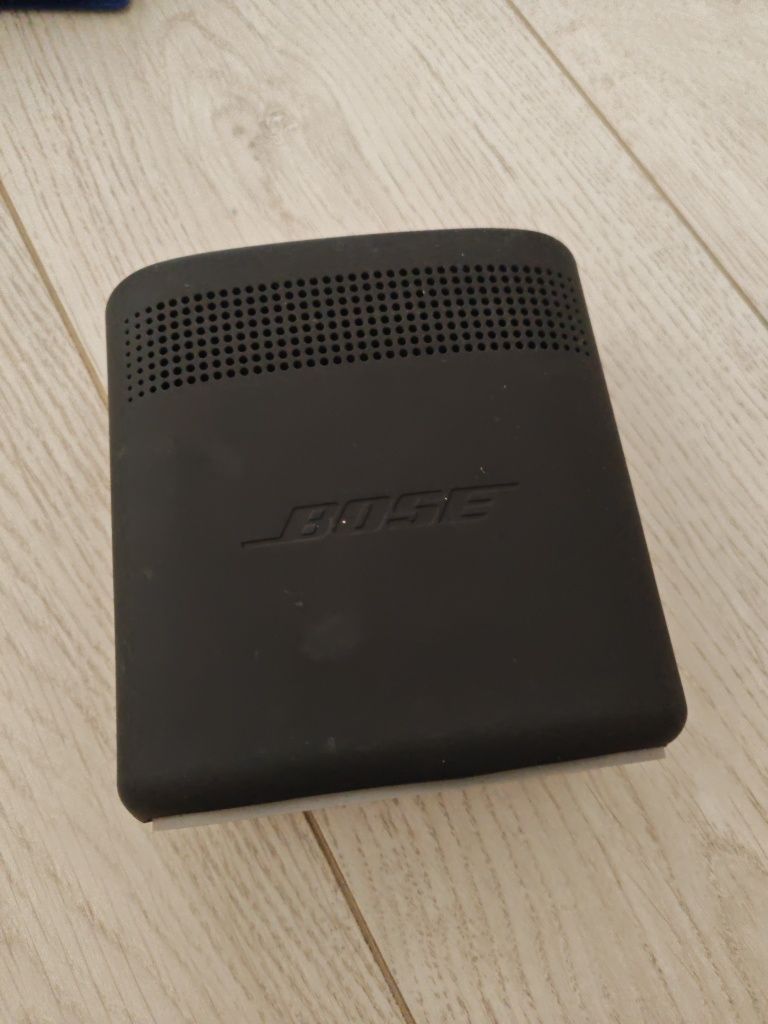 Boxa BOSE SoundLink Color 2 II defecta pentru piese