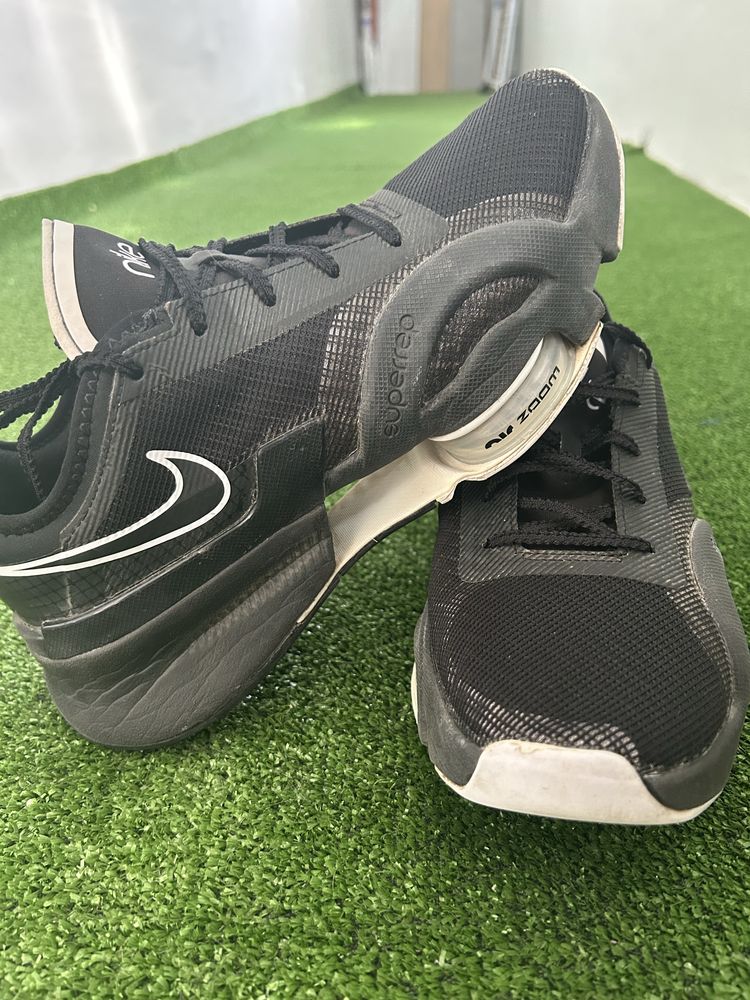 Маратонки Nike Air Zoom Superrep 3
