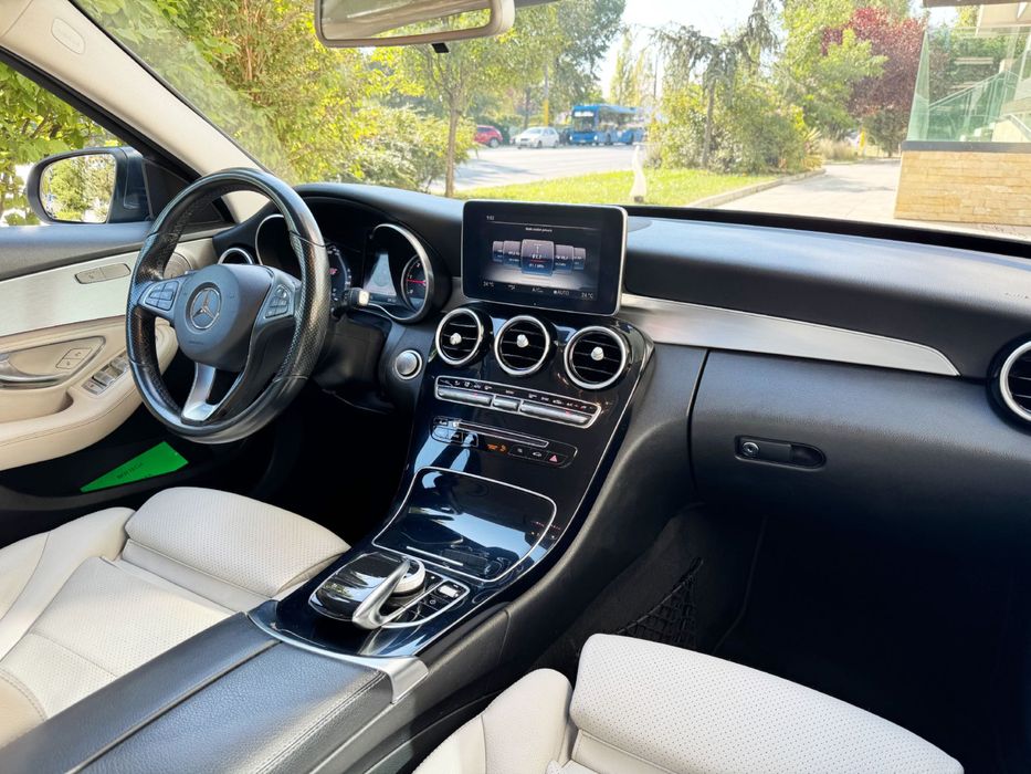 Mercedes-Benz C Class C250 diesel, Automat, Interior Alb, Avantgarde