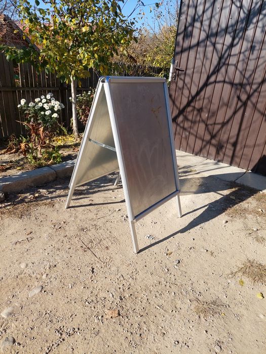 Panou publicitar mobil din aluminiu.