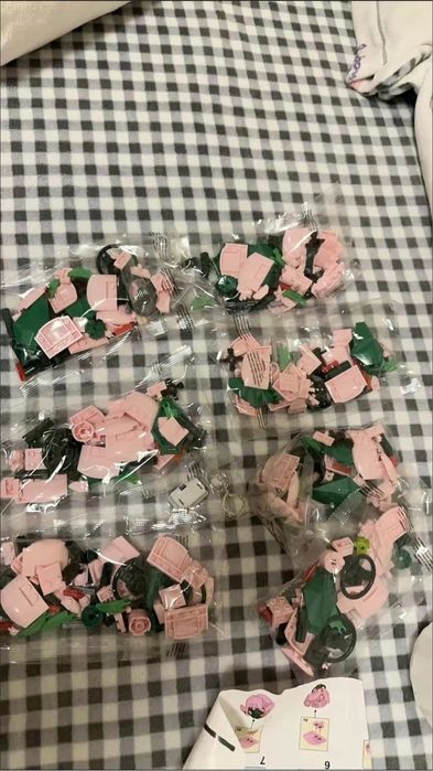 Лего-конструктор цветы