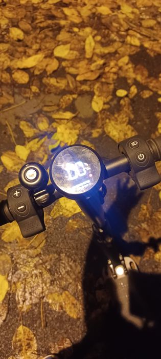 Trotineta electrica noua