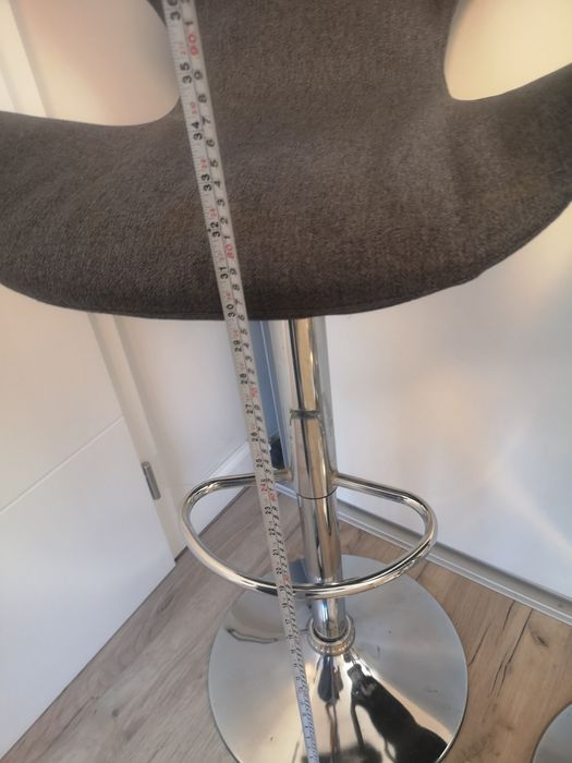 4 броя Бар столове с ергономична седалка и тапицерия