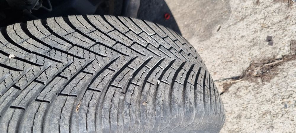 Jante aliaj 16 bmw cauciucuri iarna Vredestein 205 55 16 dot 2022