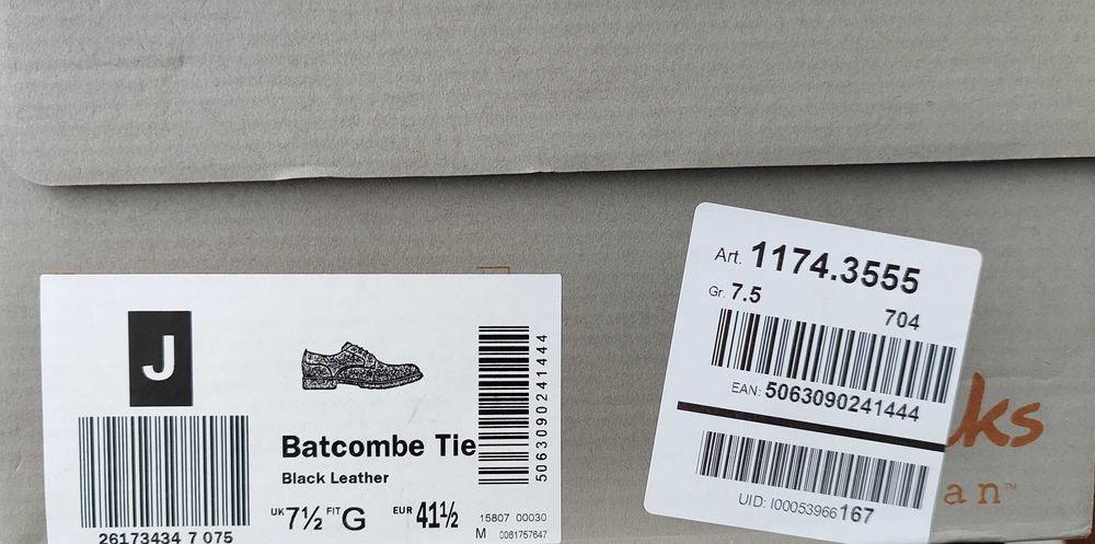 Нови обувки Clarks на Коледна цена