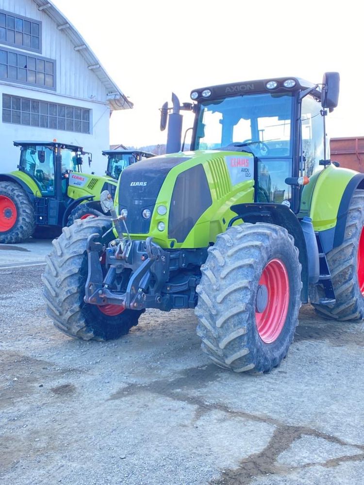 Tractor Claas Axion