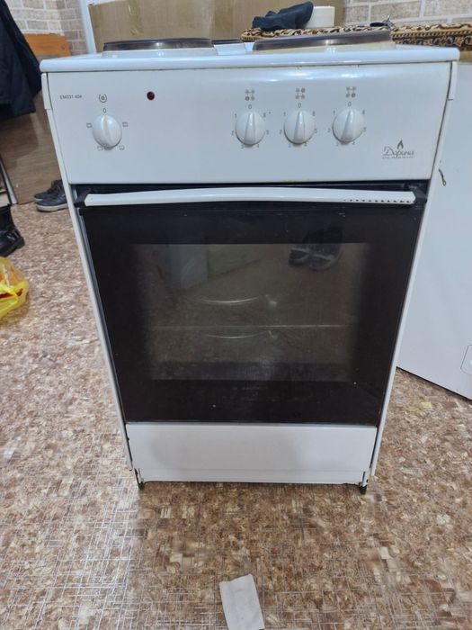 Продам плиту электрическую