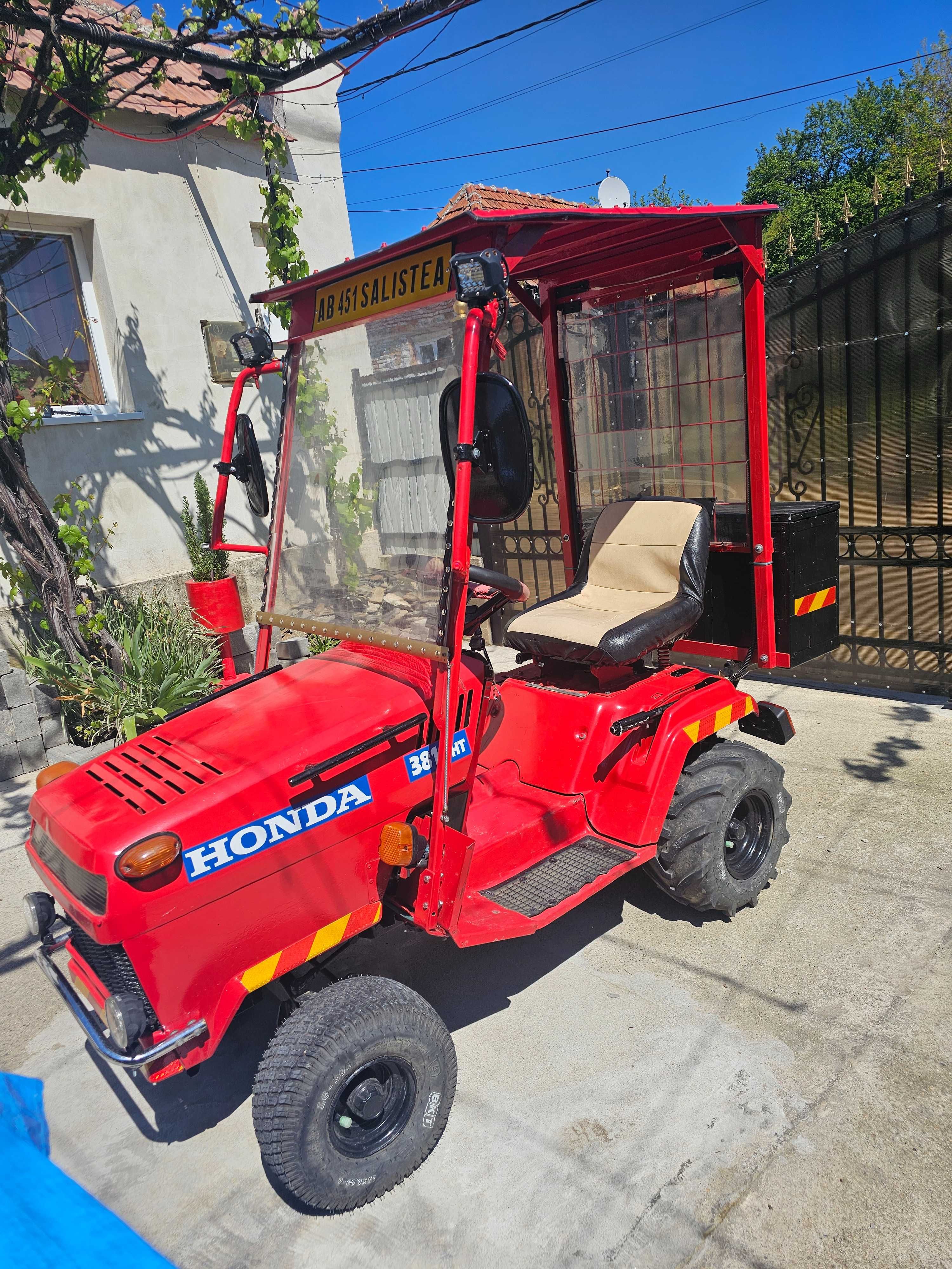 Vând Tractoras Honda 3810